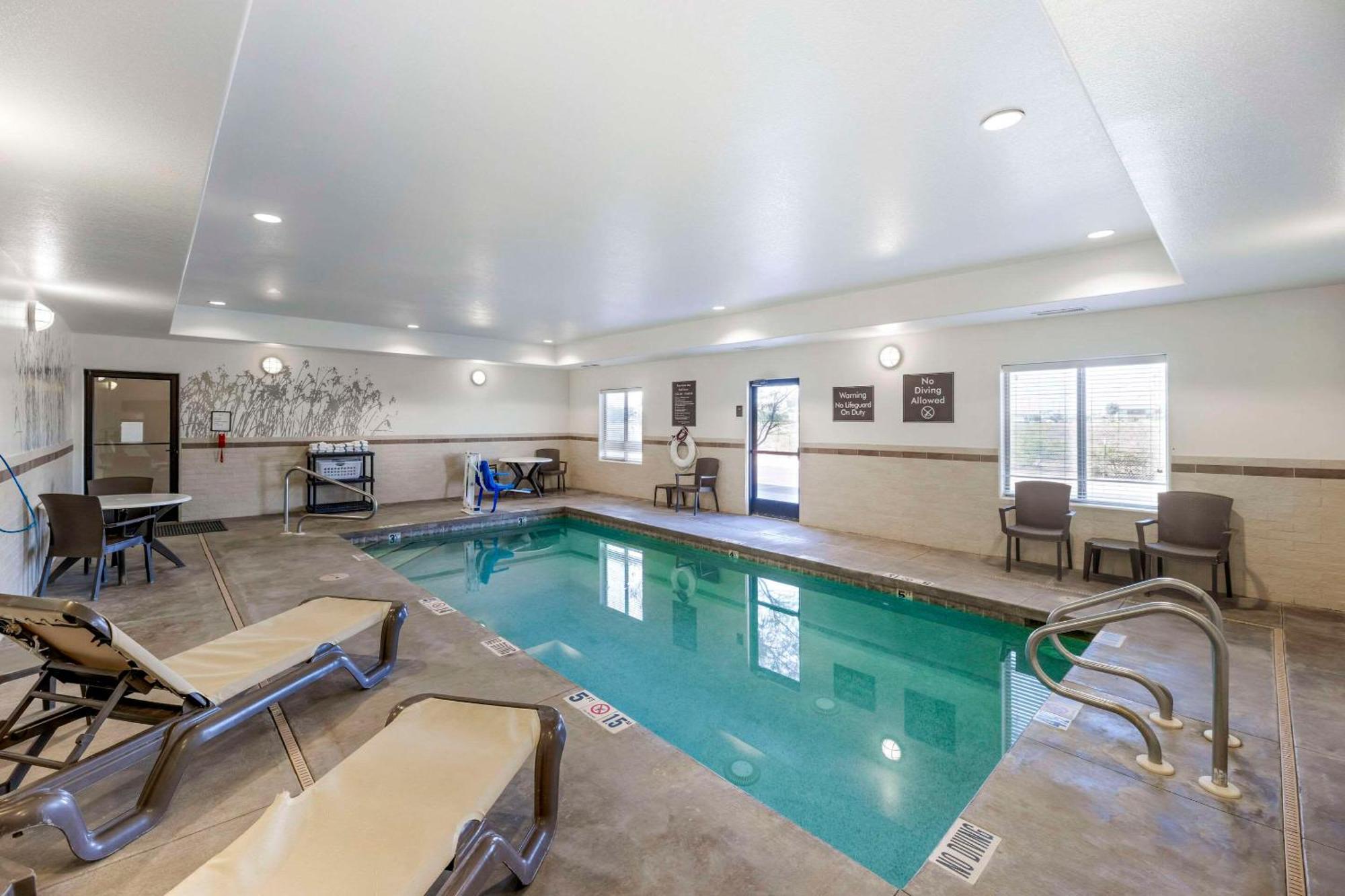 Sleep Inn & Suites Carlsbad Caverns Area מראה חיצוני תמונה