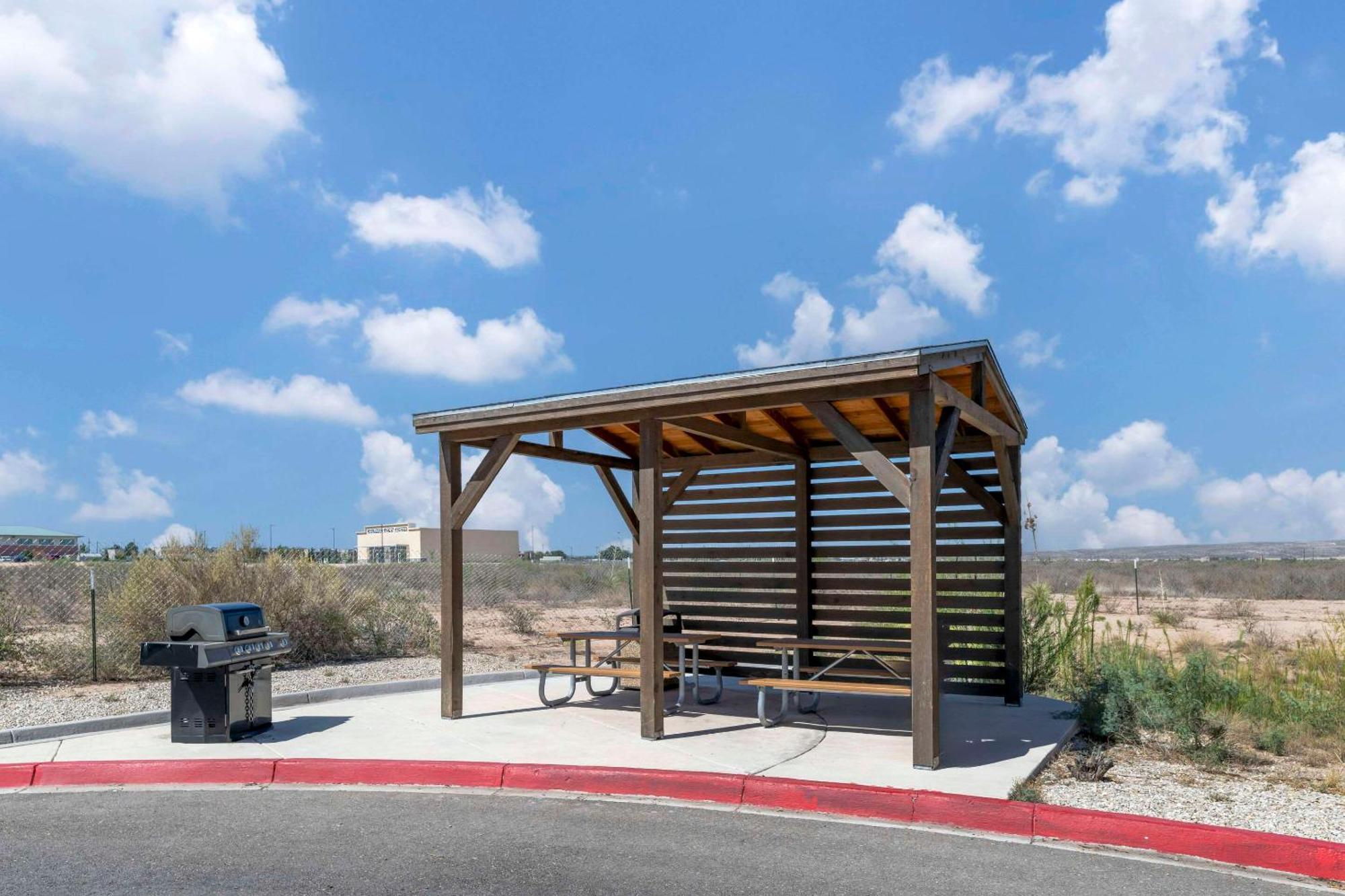 Sleep Inn & Suites Carlsbad Caverns Area מראה חיצוני תמונה